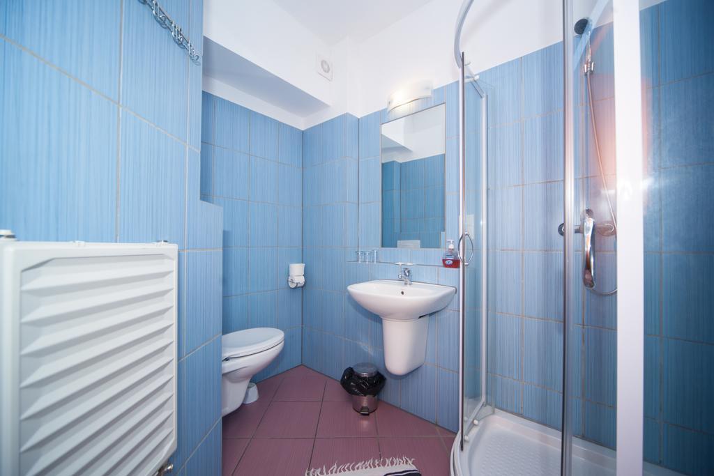 Hotel Ada Wiekszyce Buitenkant foto